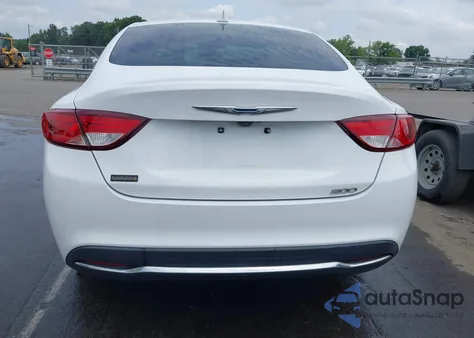2015 Chrysler 200 Limited z USA, uszkodzony, nr VIN 1C3CCCAB8FN635327